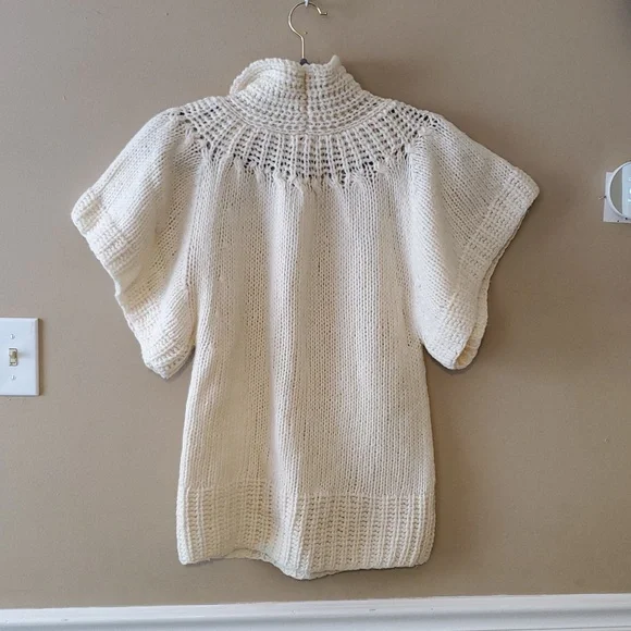 Sundance Lambs Wool Blend Short Sleeve Sweater In Cream Size M - Picture 3 of 10